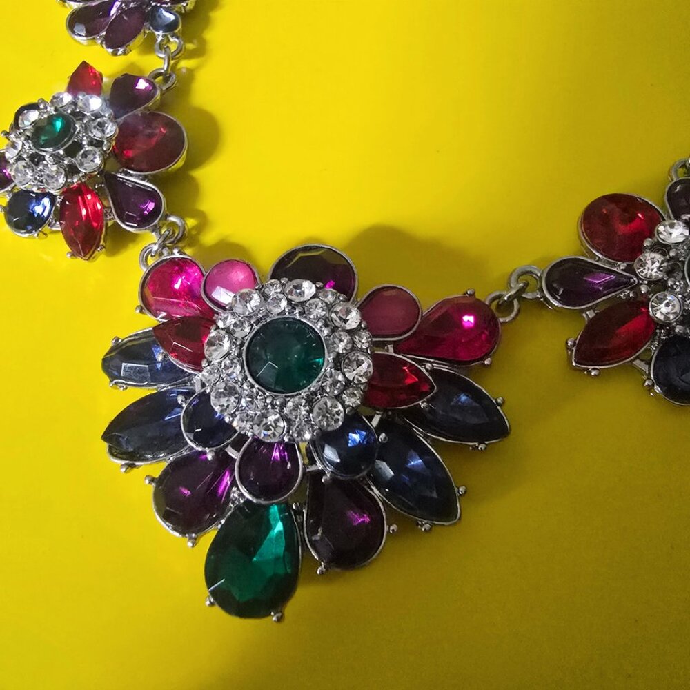 Chunky Rhinestone Floral Statement Necklace - Picture 2 of 5